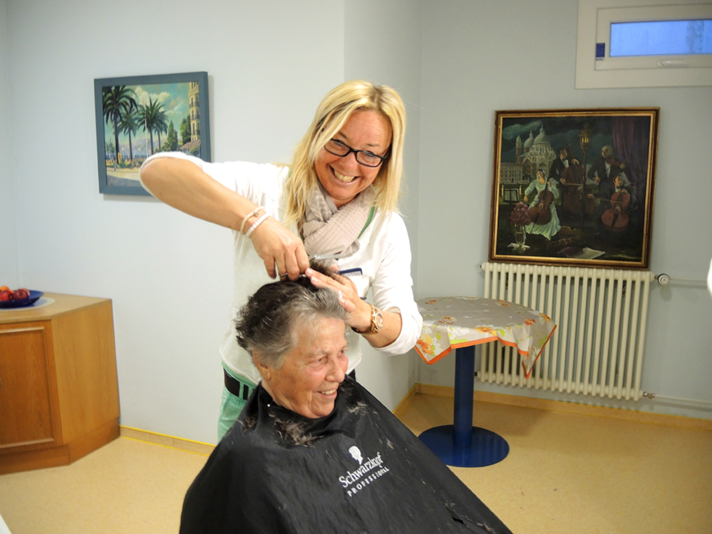 Friseur im Haus Serviceleistungen Unsere Leistungen